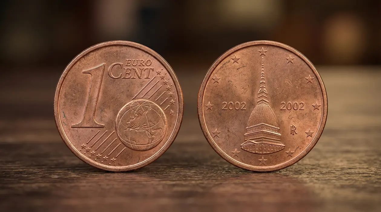 Due monete da 1 centesimo di euro, una con la Mole Antonelliana